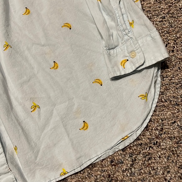 Old Navy Banana Shirt 🍌 - Picture 3 of 3